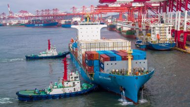 الصادرات ؛ الواردات ؛ النقل البحرى ؛ الشحن ؛ الجمارك