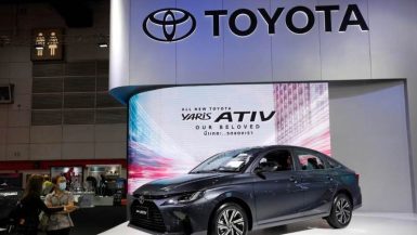 "تويوتا" تستثمر 5.6 مليار دولار في إنتاج بطاريات السيارات الكهربائية باليابان وأمريكا