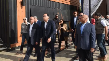 رئيس الوزراء فى الإسكندرية لمتابعة الإفراج الجمركى عن السلع والبضائع فى الميناء